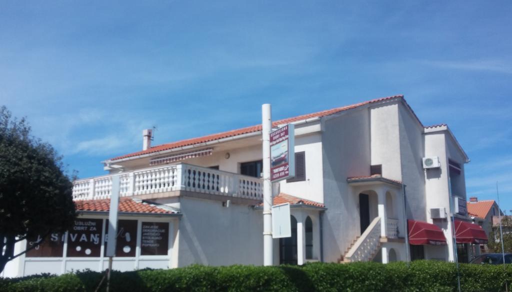 Rooms Mimi Krk Town Exterior foto